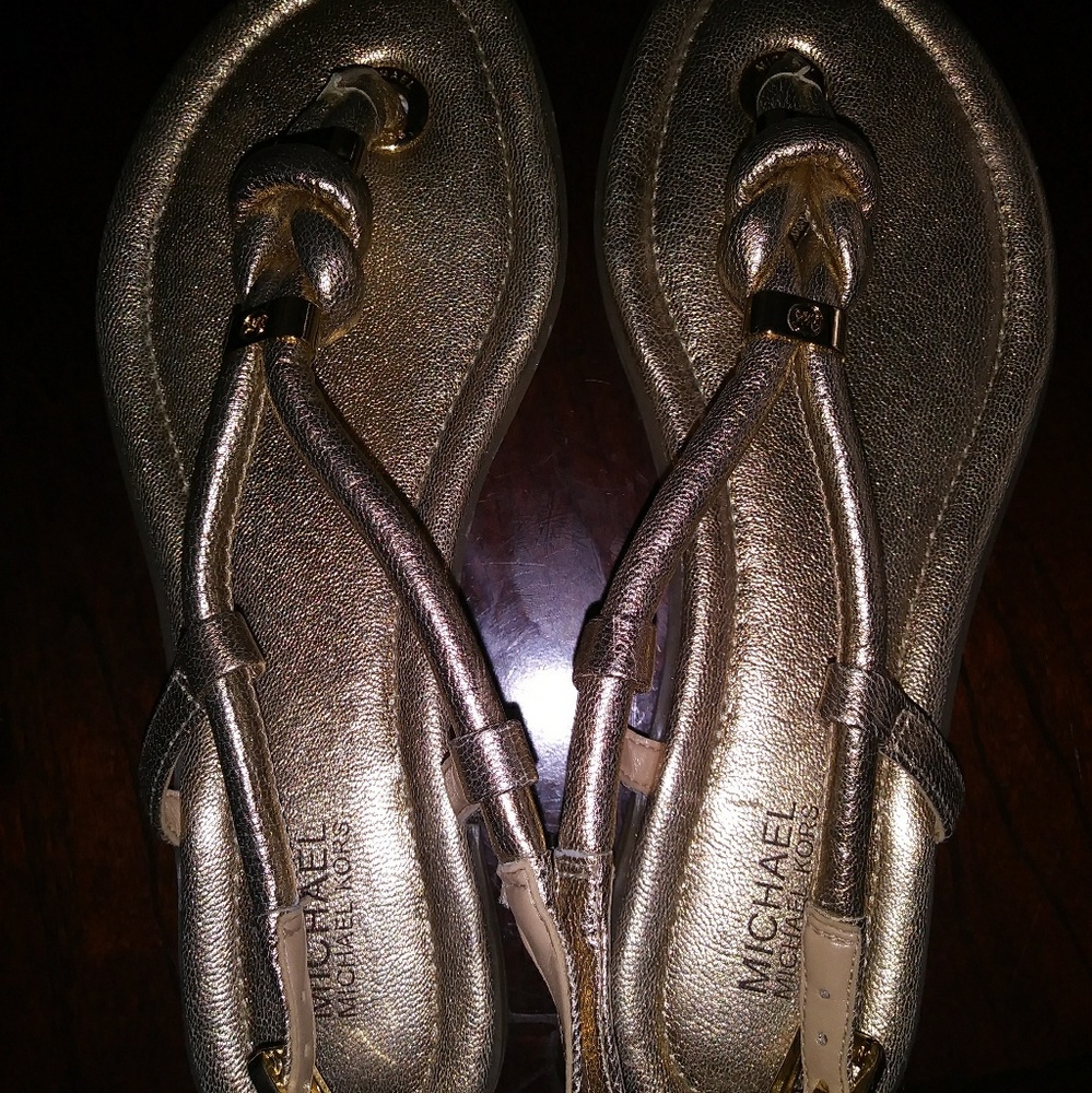 MICHAEL KORS Gold Knot Sandals
